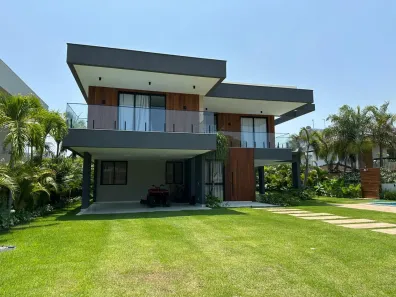 Casa de Condomínio com 5 Quartos para venda ou aluguel, 650m² no Busca Vida (Abrantes), Camaçari