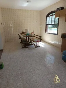 Casa com 3 Quartos para venda ou aluguel, 210m² no Jacaroá, Maricá