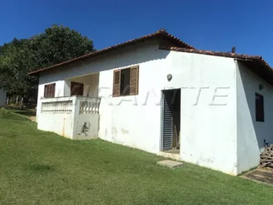 Fazenda / Sítio / Chácara com 5 Quartos à venda, 300m² no Centro, Boituva