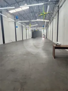 Galpão / Depósito / Armazém para alugar, 500m² no Centro, Carapicuíba