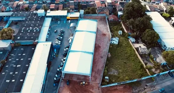Galpão / Depósito / Armazém para alugar, 1400m² no Portão, Lauro de Freitas