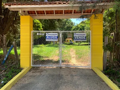 Fazenda / Sítio / Chácara com 3 Quartos à venda, 300m² no Perímetro Urbano, Sarapuí