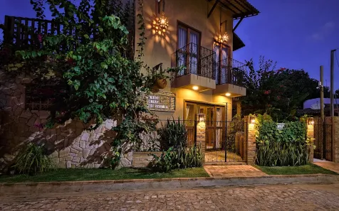 Hotel / Motel / Pousada com 11 Quartos à venda, 570m² no , Baía Formosa