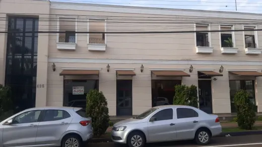 Conjunto Comercial / Sala para alugar, 56m² no Centro, Arapongas