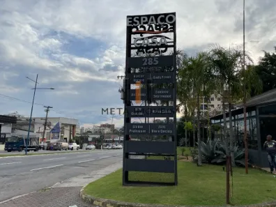 Loja / Salão / Ponto Comercial para alugar, 180m² no Fazenda Castelo, Resende