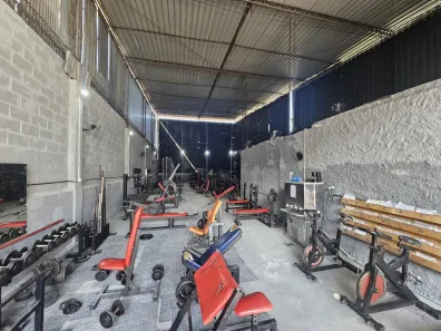 Loja / Salão / Ponto Comercial à venda, 300m² no Vila Norma, Mesquita