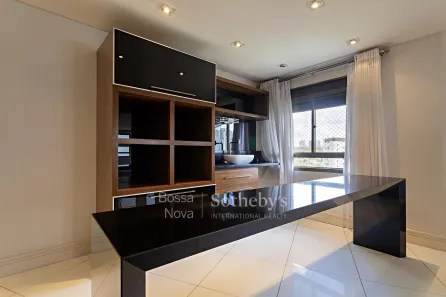 Apartamento com 3 Quartos para alugar, 306m² no Santa Cecília, São Paulo