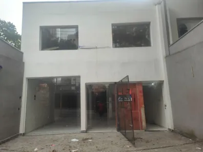 Prédio Inteiro para alugar, 200m² no Centro, Santo André