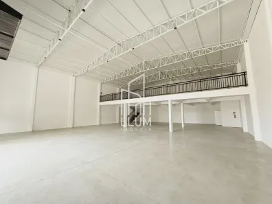 Galpão / Depósito / Armazém para alugar, 632m² no Rio Pequeno, Camboriú