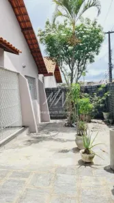 Casa com 4 Quartos à venda, 245m² no Palmeira, Campina Grande