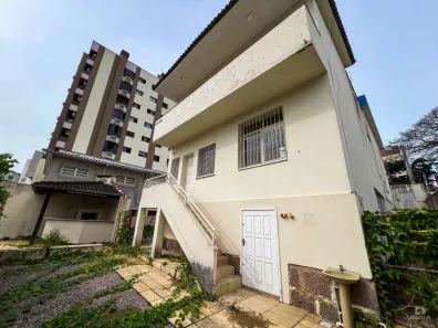 Casa com 6 Quartos para alugar, 289m² no Centro, Criciúma
