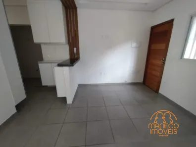 Casa com 2 Quartos para alugar, 47m² no Vila São Jorge, São Vicente