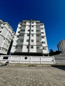 Apartamento com 2 Quartos para alugar, 65m² no Centro, Camboriú