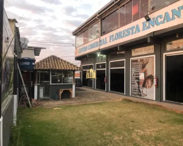 Loja / Salão / Ponto Comercial à venda, 720m² no Floresta Encantada, Esmeraldas