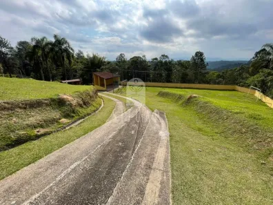 Fazenda / Sítio / Chácara com 4 Quartos à venda, 4000m² no , Juquitiba