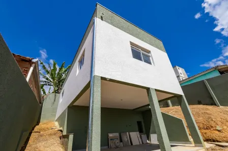 Casa com 2 Quartos à venda, 75m² no Jardim Roma, Almirante Tamandaré