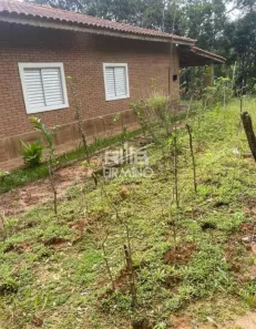 Fazenda / Sítio / Chácara com 3 Quartos à venda, 2181m² no Centro, Embu-Guaçu