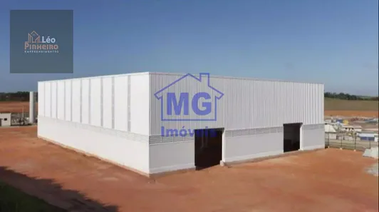 Galpão / Depósito / Armazém à venda, 2064m² no Imboassica, Macaé