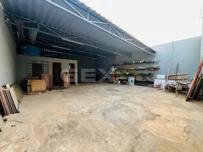 Galpão / Depósito / Armazém com 1 Quarto à venda, 108m² no Sagrada Família, Divinópolis