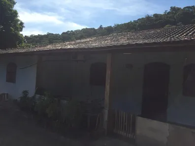 Fazenda / Sítio / Chácara com 3 Quartos à venda, 172m² no Rio Mole (Bacaxá), Saquarema