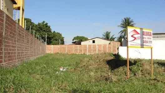 Terreno / Lote / Condomínio para alugar, 1854m² no Pajuçara, Maracanaú
