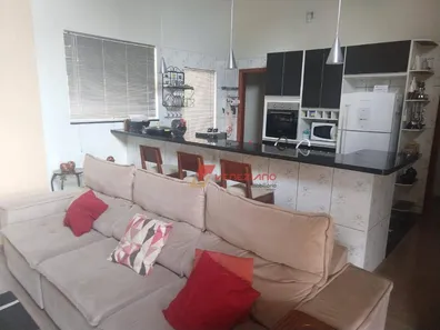 Fazenda / Sítio / Chácara com 4 Quartos à venda, 400m² no Estância Lago Azul (Ártemis), Piracicaba