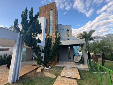 Casa com 3 Quartos para venda ou aluguel, 296m² no Rosa dos Ventos, Vespasiano