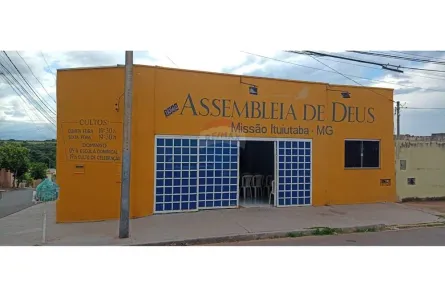 Galpão / Depósito / Armazém à venda, 140m² no Alfredo Freire II, Uberaba