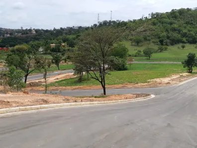 Terreno / Lote / Condomínio à venda, 1400m² no Centro, Pedro Leopoldo