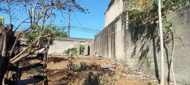 Terreno / Lote / Condomínio à venda, 360m² no Felipe Cláudio de Sales, Pedro Leopoldo
