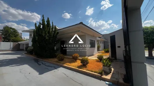 Casa com 3 Quartos à venda, 313m² no Setor Cristina II, Trindade