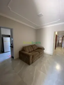 Casa com 3 Quartos para alugar, 80m² no Jardim Paris VI, Maringá