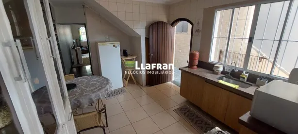 Casa com 3 Quartos para alugar, 175m² no Jardim Monte Alegre, Taboão da Serra