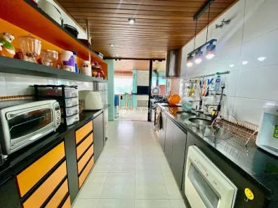 Casa de Condomínio com 4 Quartos para venda ou aluguel, 450m² no Almeida Prado, Igaratá