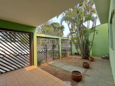 Prédio Inteiro com 3 Quartos para venda ou aluguel, 212m² no Núcleo Residencial Silvio Vilari, São Carlos