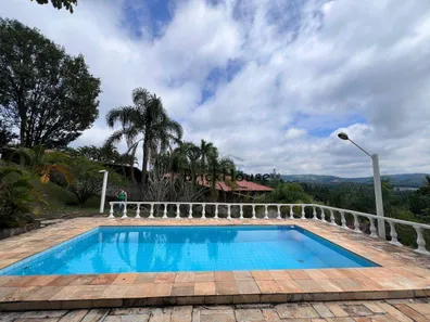 Fazenda / Sítio / Chácara com 3 Quartos à venda, 2000m² no , Mairinque