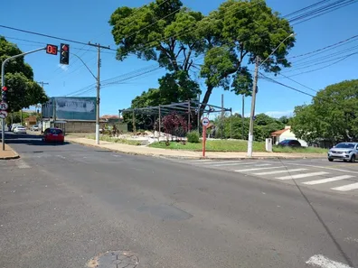 Terreno / Lote / Condomínio para alugar, 1519m² no Vila Sedenho, Araraquara