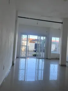 Conjunto Comercial / Sala para alugar, 35m² no Areias, Camboriú