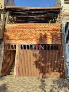 Sobrado com 3 Quartos à venda, 158m² no Jardim Ikeda, Suzano