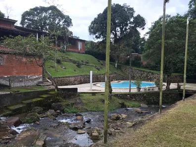 Fazenda / Sítio / Chácara com 4 Quartos à venda, 6000m² no Corujas, Guapimirim