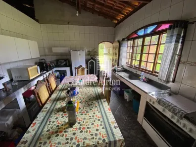 Fazenda / Sítio / Chácara com 3 Quartos à venda, 1500m² no Itaquaciara, Itapecerica da Serra