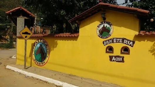 Fazenda / Sítio / Chácara com 2 Quartos à venda, 44000m² no Figueiras, Nova Iguaçu
