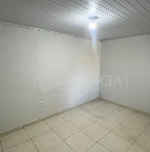 Kitnet com 1 Quarto para alugar, 40m² no Jardim Mirabel, Goiânia