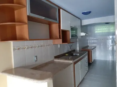 Casa com 3 Quartos para alugar, 120m² no Cosmorama, Mesquita