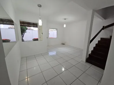 Casa de Condomínio com 3 Quartos para venda ou aluguel, 193m² no Pitangueiras, Lauro de Freitas
