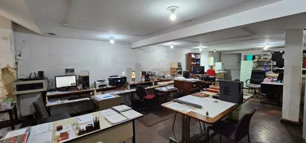 Galpão / Depósito / Armazém para alugar, 135m² no Gamboa, Rio de Janeiro