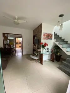 Casa com 3 Quartos para alugar, 90m² no Recanto das Dunas, Cabo Frio