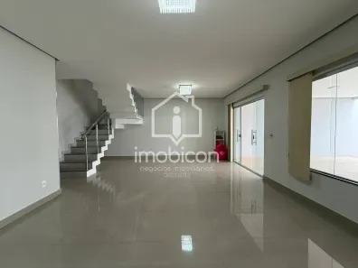 Sobrado com 3 Quartos para venda ou aluguel, 150m² no Brasil, Vitória da Conquista