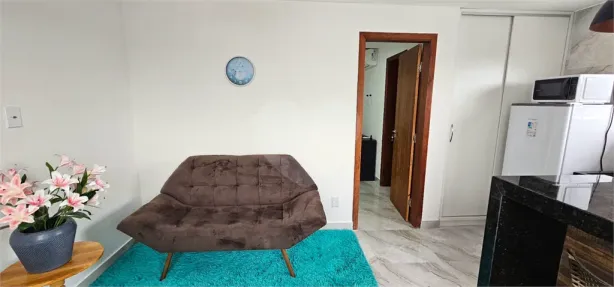 Flat com 1 Quarto para alugar, 40m² no São José, Armação dos Búzios