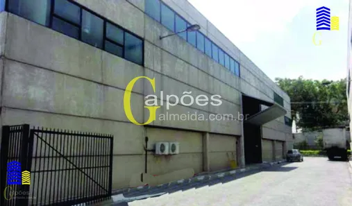 Galpão / Depósito / Armazém para alugar, 750m² no Quitaúna, Osasco